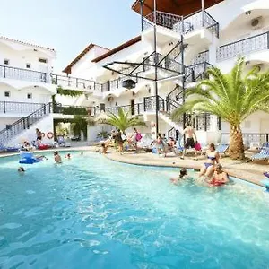 https://hanioti-grand-victoria.hotelschalkidiki.net
